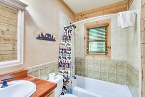 Expansive Sky Valley Lodge w/ Mountain Views!