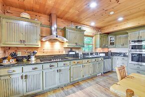 Expansive Sky Valley Lodge w/ Mountain Views!