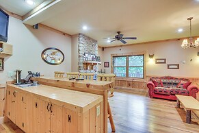 Expansive Sky Valley Lodge w/ Mountain Views!