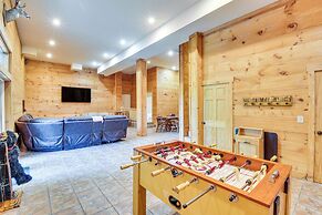 Expansive Sky Valley Lodge w/ Mountain Views!