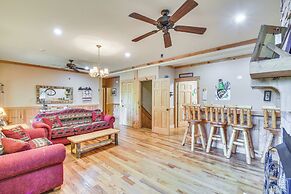 Expansive Sky Valley Lodge w/ Mountain Views!