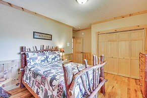 Expansive Sky Valley Lodge w/ Mountain Views!