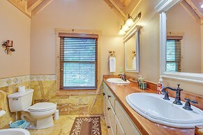 Expansive Sky Valley Lodge w/ Mountain Views!