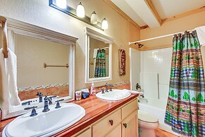 Expansive Sky Valley Lodge w/ Mountain Views!