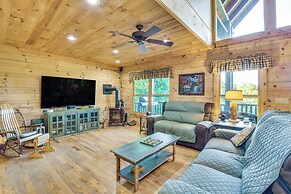 Expansive Sky Valley Lodge w/ Mountain Views!