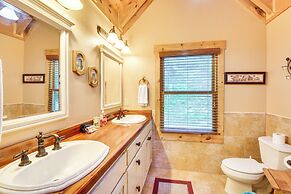 Expansive Sky Valley Lodge w/ Mountain Views!