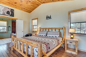 Pool, Hot Tub & Mountain Views: Cleveland Cabin