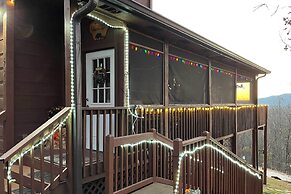 Cleveland Cabin w/ Pool, Hot Tub & Mountain Views!