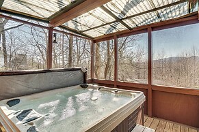 Pool, Hot Tub & Mountain Views: Cleveland Cabin
