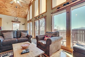 Pool, Hot Tub & Mountain Views: Cleveland Cabin