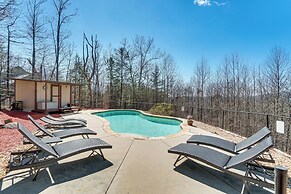 Pool, Hot Tub & Mountain Views: Cleveland Cabin