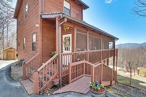 Pool, Hot Tub & Mountain Views: Cleveland Cabin
