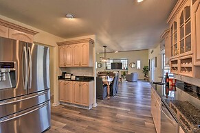 Inviting Sky Valley Home ~ 2 Mi to Mud Creek Falls