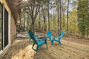 Acworth Retreat w/ Fireplace, Deck, 3 Acres!