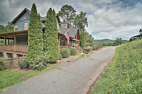 Mountain-view Cabin w/ Hot Tub, Near Lake Chatuge!