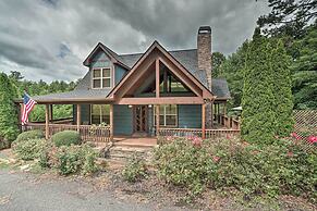 Mountain-view Cabin w/ Hot Tub, Near Lake Chatuge!