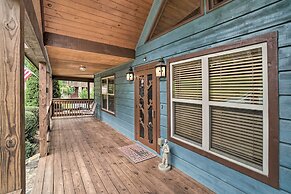 Mountain-view Cabin w/ Hot Tub, Near Lake Chatuge!