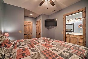 Mountain-view Cabin w/ Hot Tub, Near Lake Chatuge!