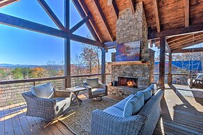Luxurious Mountain Getaway w/ Game Room + Hot Tub!