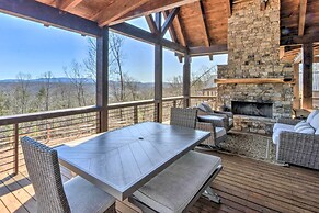 Luxurious Mountain Getaway w/ Game Room + Hot Tub!