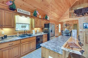 Upscale Coosawattee Cabin w/ Hot Tub & Fire Pit!