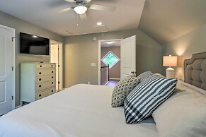 Chic Lake Sinclair Retreat With Dock & Hot Tub!