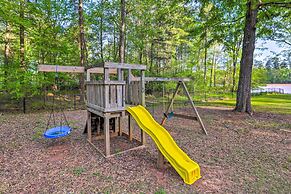 Chic Lake Sinclair Retreat With Dock & Hot Tub!