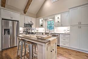 Hootenanny at Horton Creek: Creekside Escape!