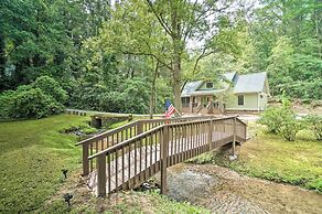 Hootenanny at Horton Creek: Creekside Escape!