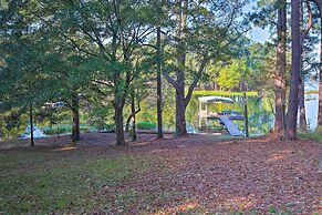 Peaceful Tignall Cabin on Strom Thurmond Lake!