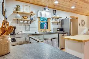 Morganton Cabin < 1/2 Mi to Blue Ridge Lake!