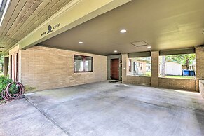 Mid-century Dream Home < Half-mile to Beach!