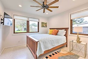 Mid-century Dream Home < Half-mile to Beach!