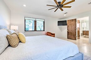 Mid-century Dream Home < Half-mile to Beach!