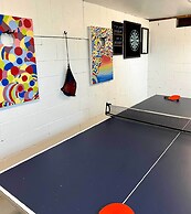 Lovely Log Cabin + Bunkhouse w/ Views & Yard!