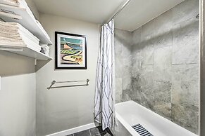 Family-friendly Seattle Escape: 8 Mi to Dtwn!