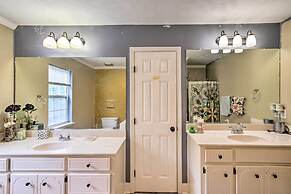 Martinez Retreat w/ Seasonal Pool: 9 Mi to Masters