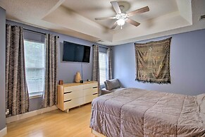 Martinez Retreat w/ Seasonal Pool: 9 Mi to Masters