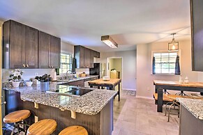 Mod 'stable House' on 10 Acres, Walk to Lake!