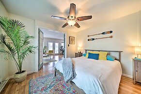 Portland Floating Home Getaway w/ Sauna!