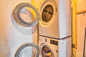 Charming Lake Sinclair Cabin: Fire Pit, Dock