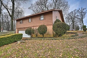 Memphis Vacation Rental - 1/2 Mi to Graceland