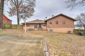 Memphis Vacation Rental - 1/2 Mi to Graceland