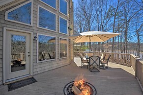 Murrayville Lakefront Cabin w/ Boat Slip & Grill!