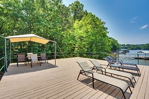 Murrayville Lakefront Cabin w/ Boat Slip & Grill!