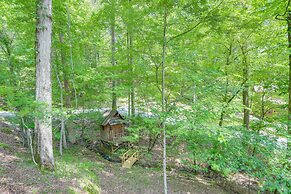 'the River Rest' Ellijay Cabin w/ Hot Tub!