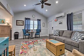 Downtown Ocean Springs Retreat: 1 Mi to Beach!