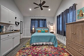 Downtown Ocean Springs Retreat: 1 Mi to Beach!