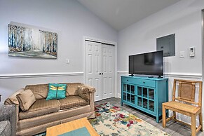 Downtown Ocean Springs Retreat: 1 Mi to Beach!