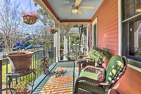 Vibrant Nola Retreat ~ 2 Miles to Bourbon Street